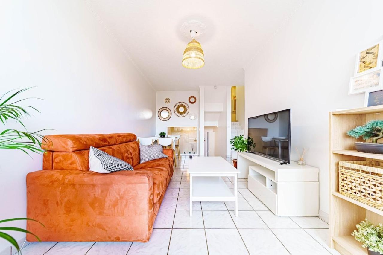 Atypical Apartment With Balcony & Interior Stairs Villeurbanne Exteriér fotografie