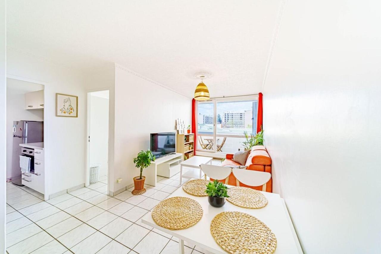 Atypical Apartment With Balcony & Interior Stairs Villeurbanne Exteriér fotografie